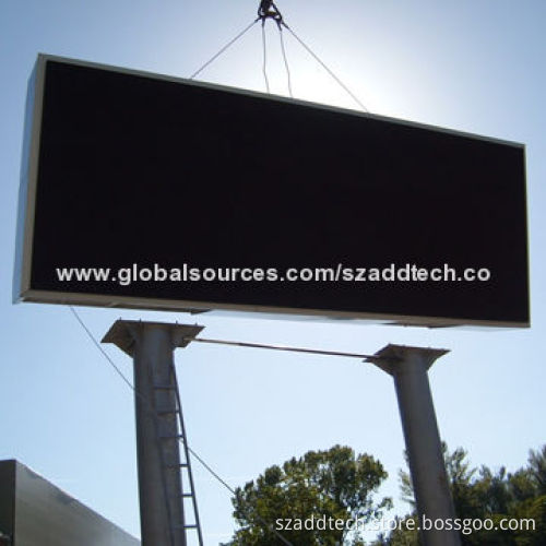 LED Digital Billboard, Installed Near the Highway for Advertising